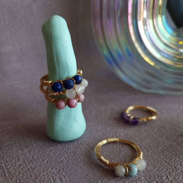 bague en pierres naturelles