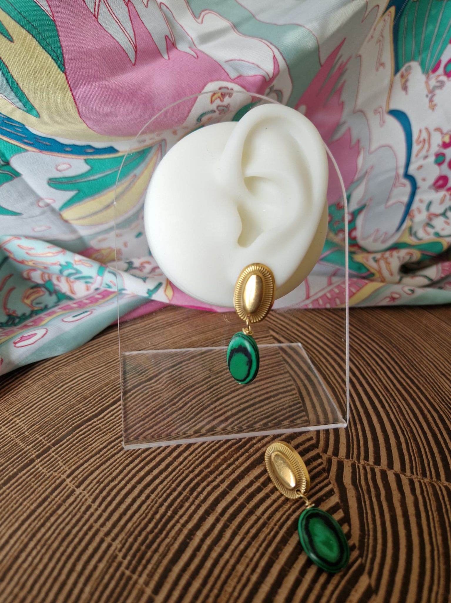 Boucles d'oreilles en malachite Ninon fait main en acier inoxydable disponible en couleur or ou argent