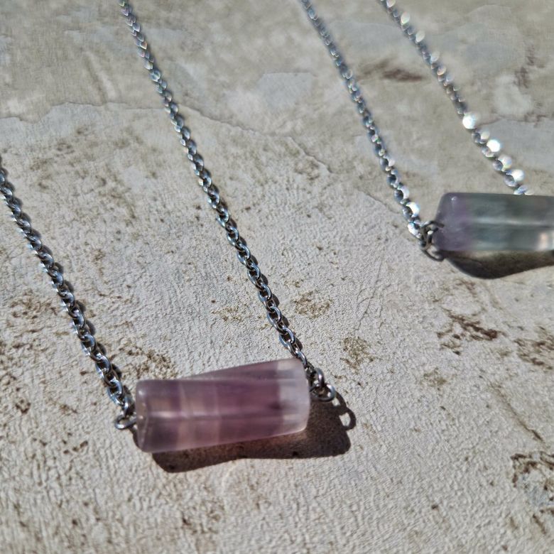 collier ras du coup fait main en acier inoxydable or ou argent et pierre naturelle de fluorite
