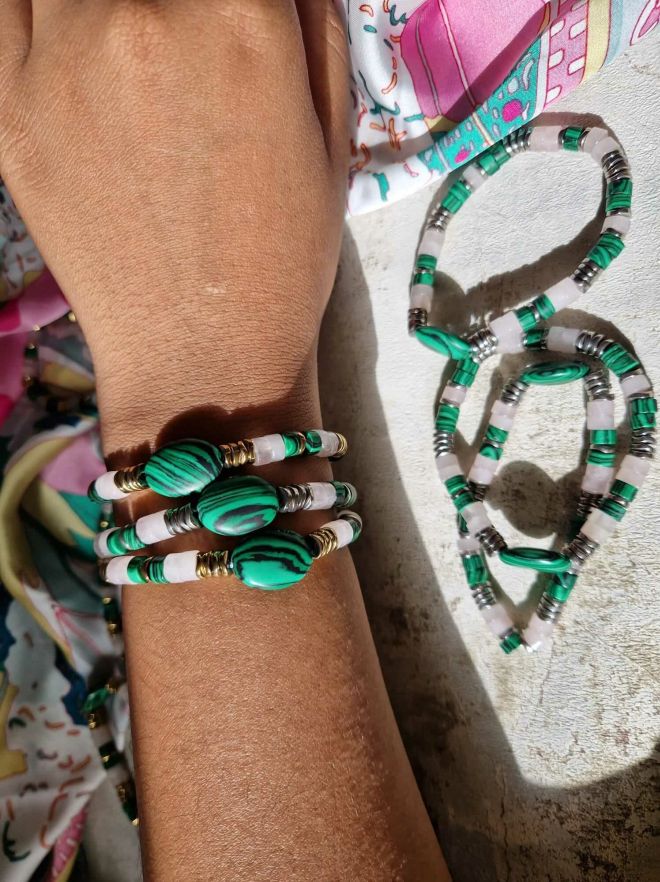 Bracelet en pierres naturelles malachite, quartz rose et hématite , finition or ou argent