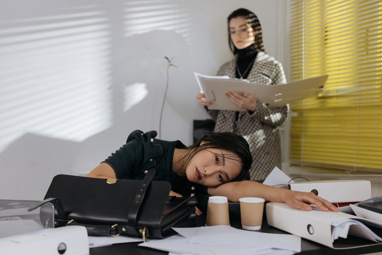 5 signes que t'es en Burn-out et comment les pierres peuvent aider, fatigue, stress pierres naturelles, lithothérapie