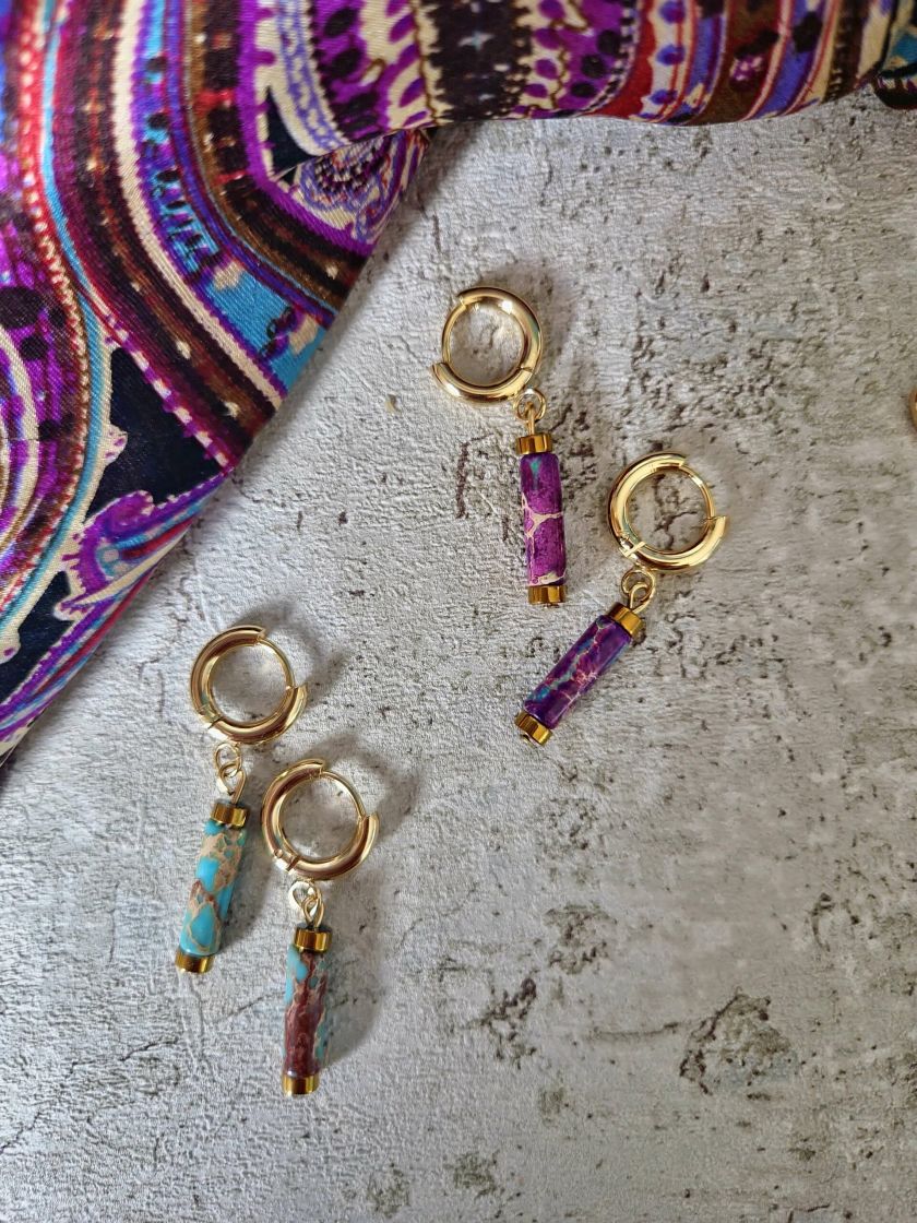 Boucle d'oreilles créole fait main en acier inoxydable et pierre semi précieuse pour un look bohème chic