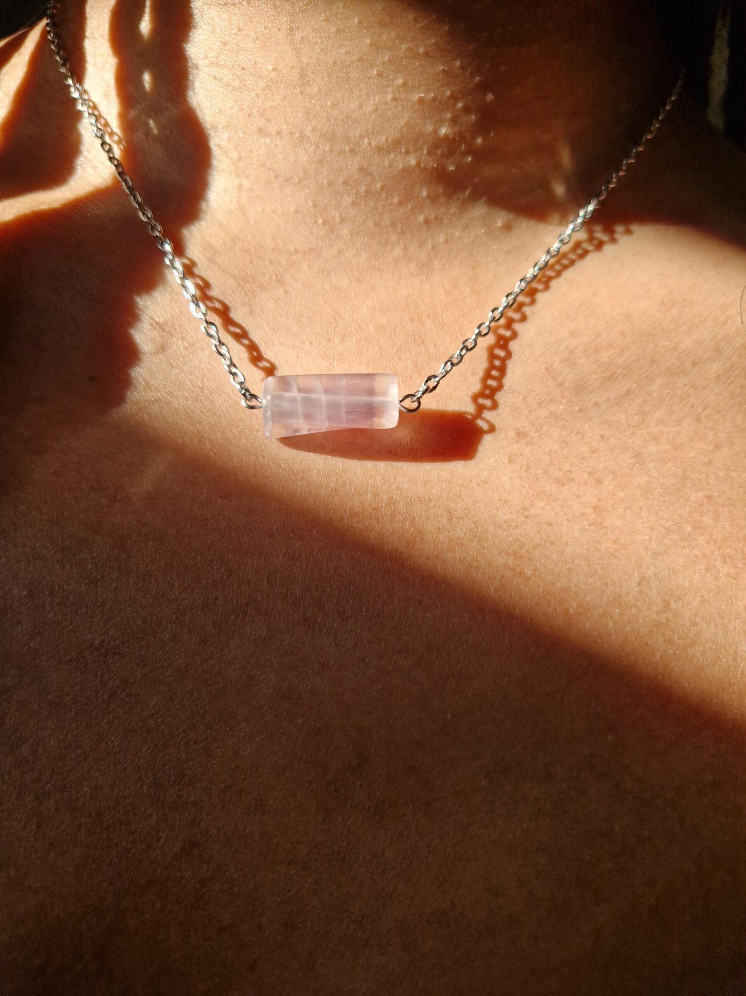 collier ras du coup fait main en acier inoxydable or ou argent et pierre naturelle de fluorite