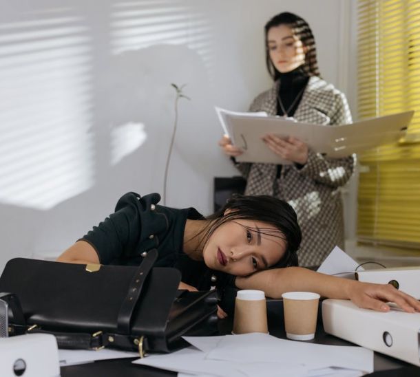 5 signes que t'es en Burn-out et comment les pierres peuvent aider, fatigue, stress pierres naturelles, lithothérapie
