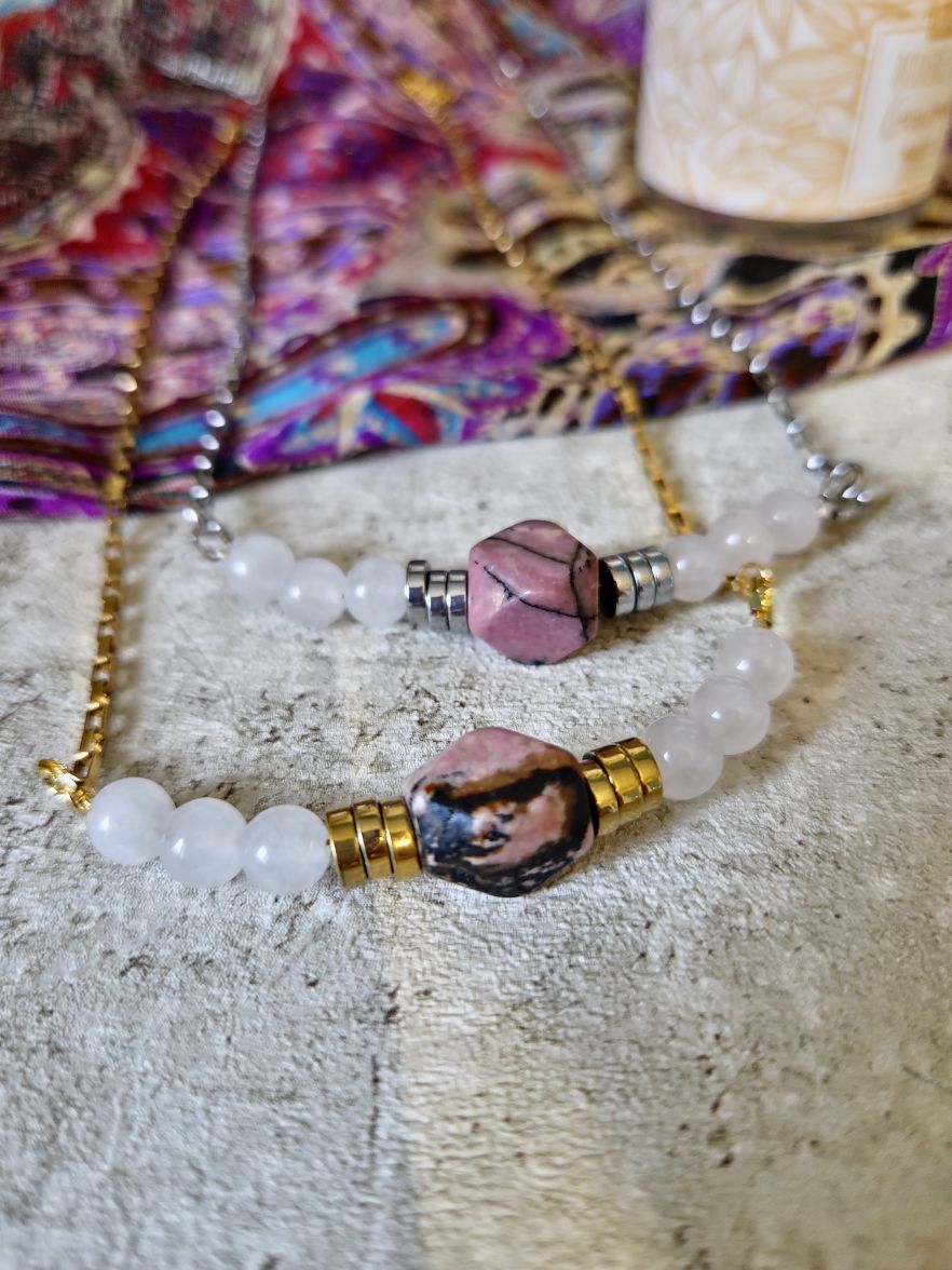 collier ras du coup fait main en acier inoxydable or ou argent et pierre naturelle de jade blanc et rhodonite