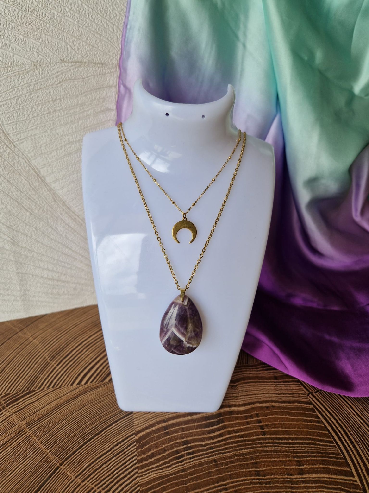 collier en acier inoxydable et pierre naturelle d'améthyste