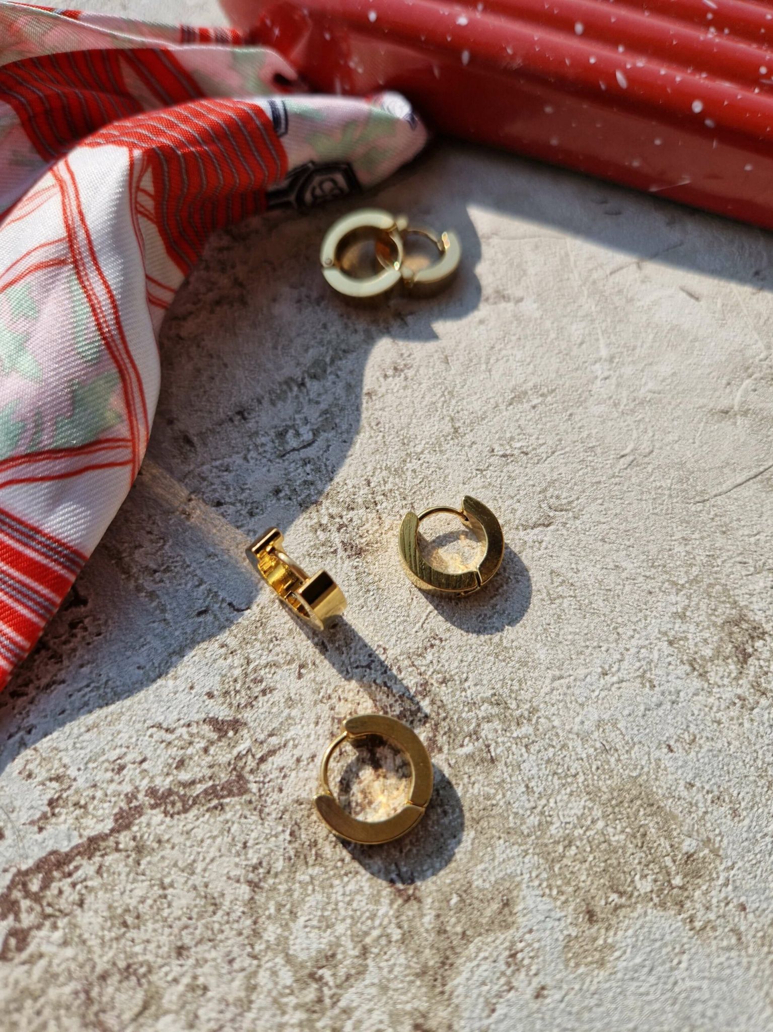 Boucles d'oreilles créoles en acier inoxydable couleur or ou argent