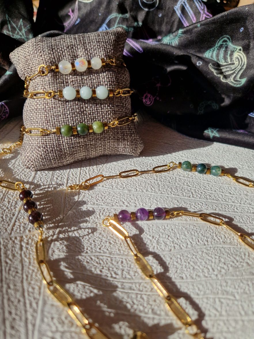 bracelet astrologique fait main Ishtar en acier inoxydable et pierres naturelles