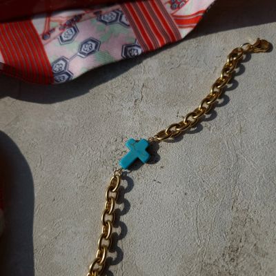 Bracelet en acier inoxydable couleur or ou argent et pierres naturelles