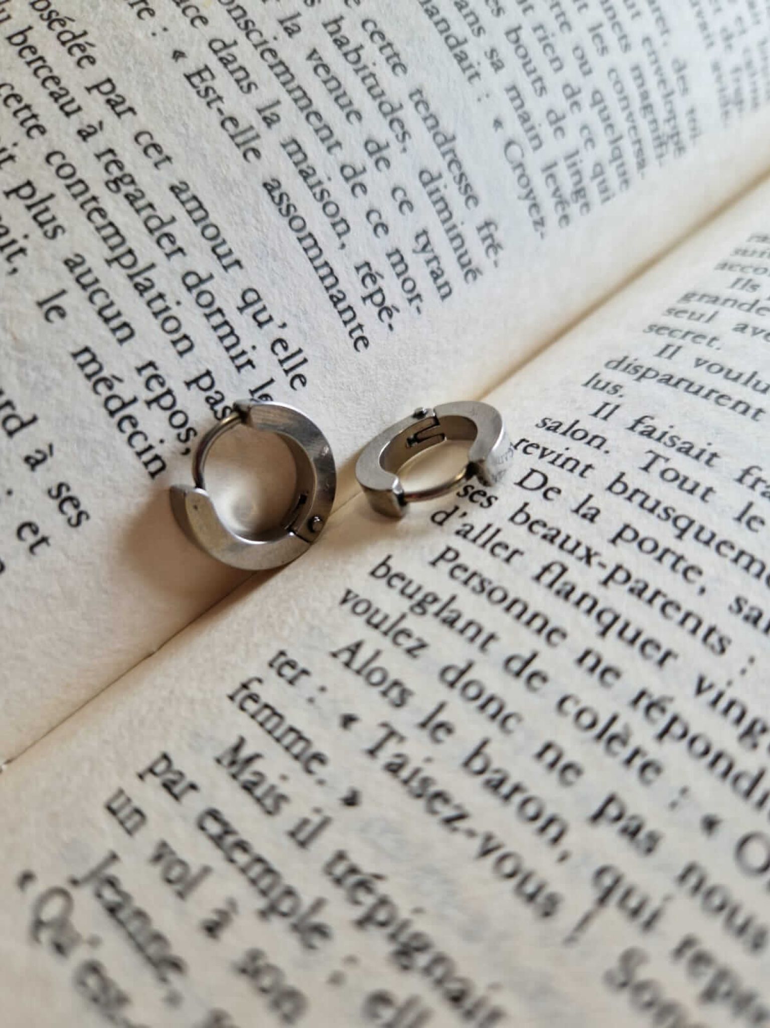 Boucles d'oreilles créoles en acier inoxydable couleur or ou argent