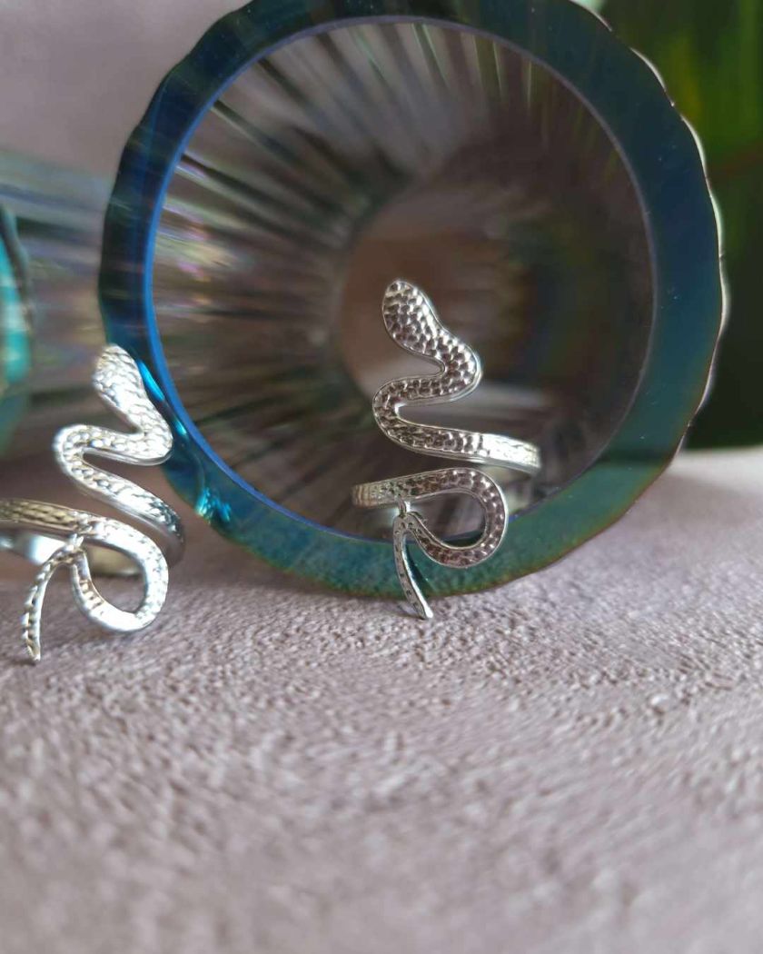 Bague serpent en en acier inoxydable