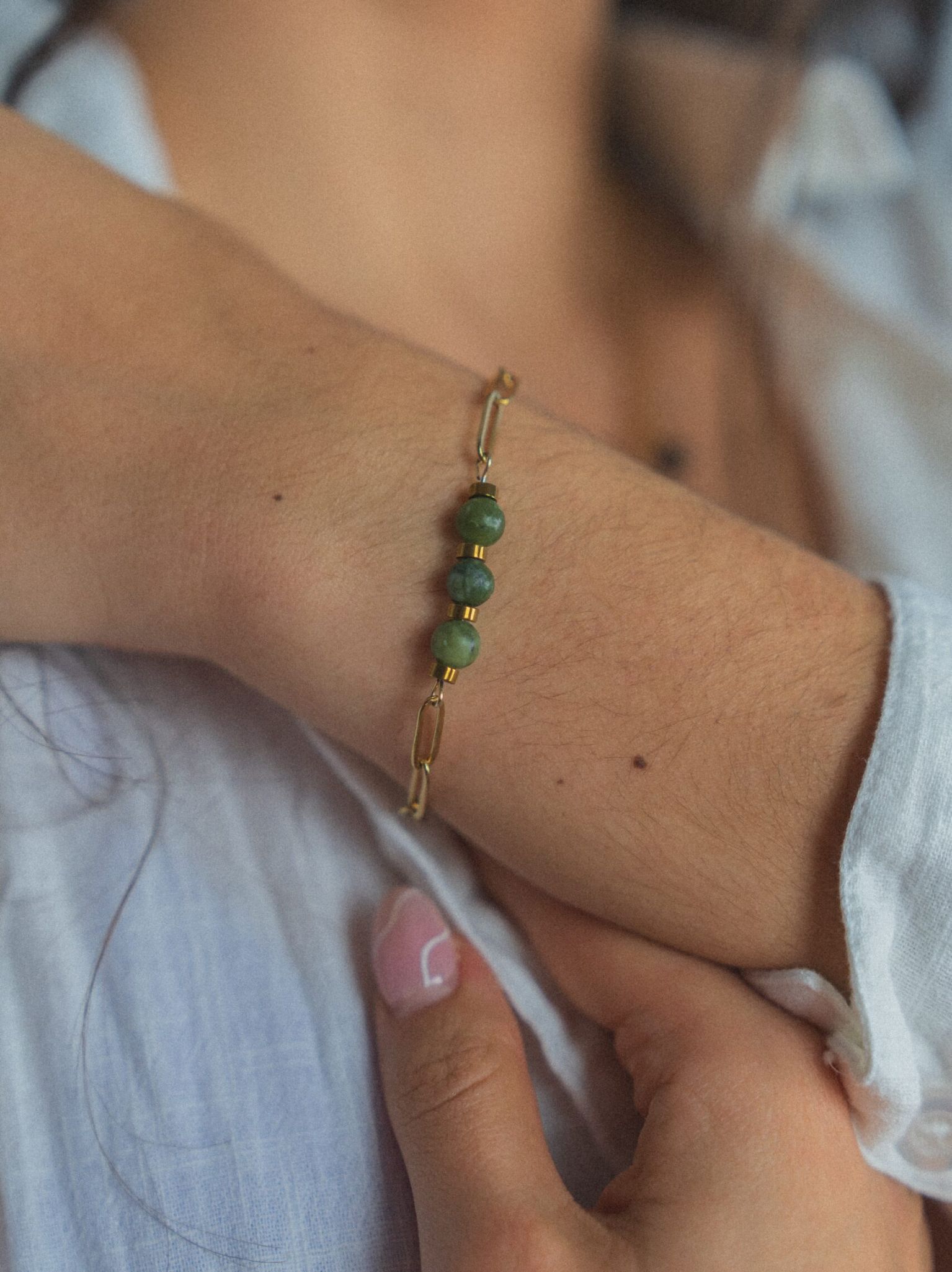 bracelet astrologique fait main Ishtar en acier inoxydable et pierre naturelle de Jade