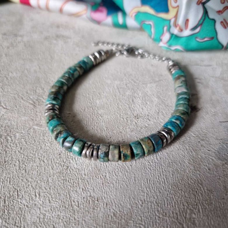 Bracelet en pierres naturelles , acier inoxydable finition or ou argent