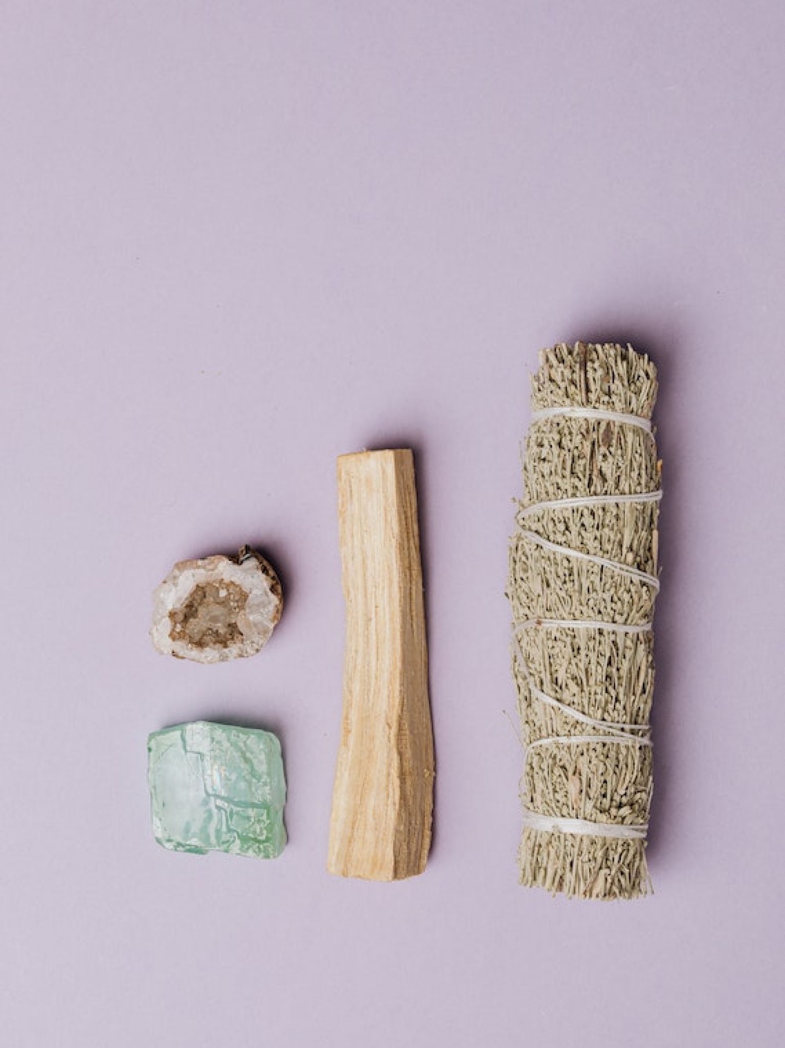 Palo santo, sauge blanche, rituel de fumigation, purification bijoux
