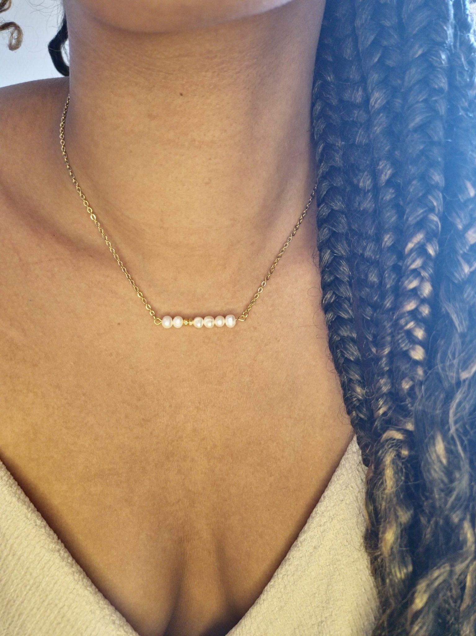 collier fait main conquis en acier inoxydable et perles de cultures naturelles pour un style minimaliste et classe