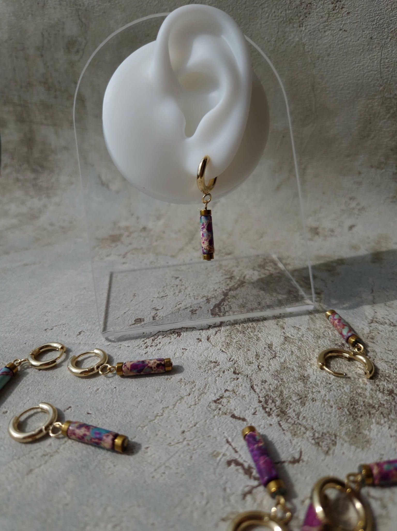 Boucle d'oreilles créole fait main en acier inoxydable et pierre semi précieuse pour un look bohème chic