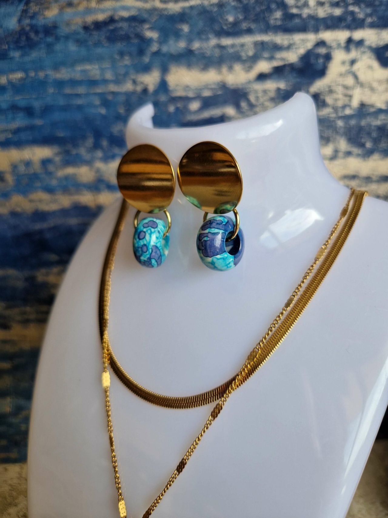 boucles d'oreilles en acier inoxydable doré et pierres semi-précieuses de Jade blanc