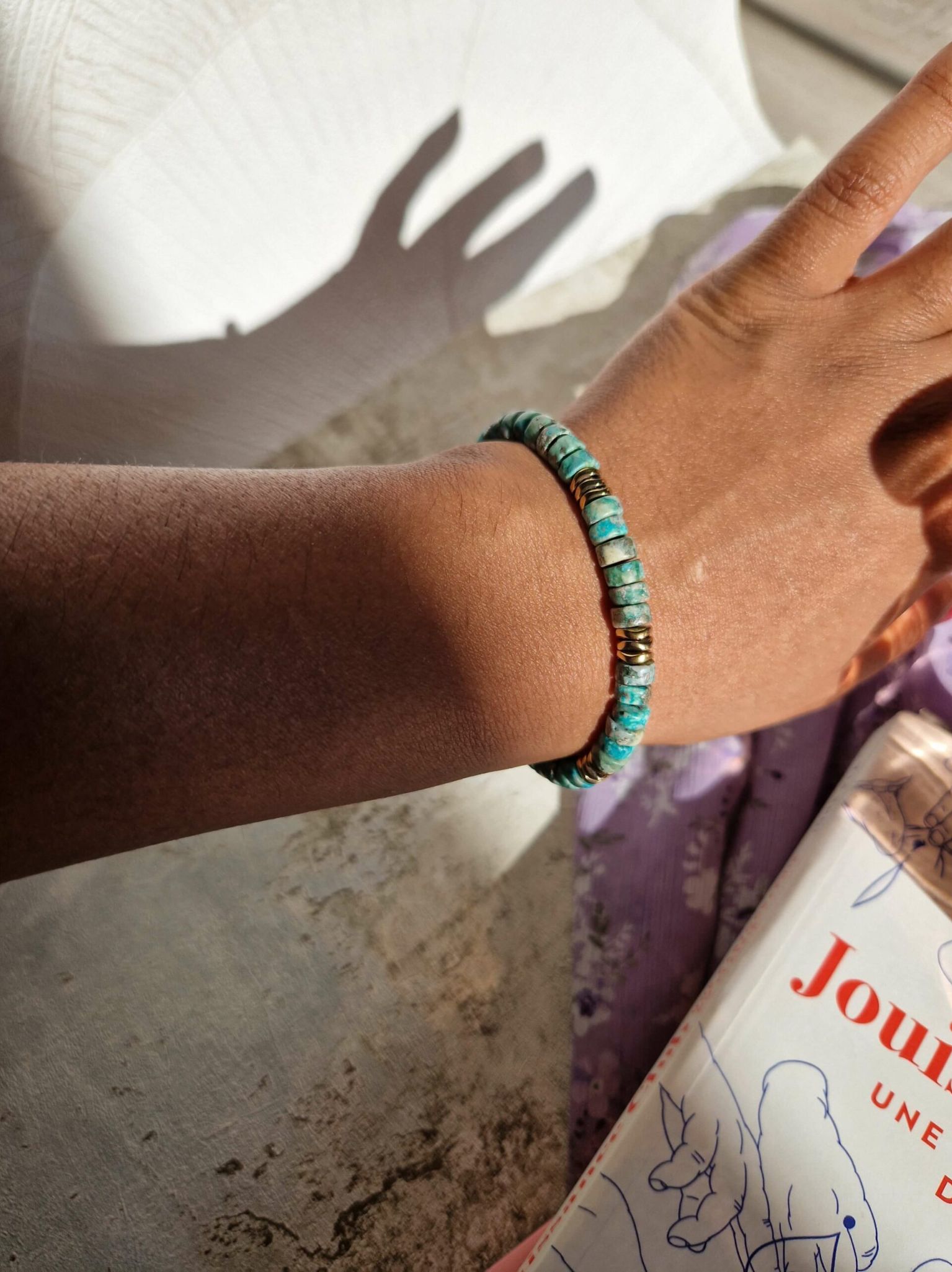 Bracelet en pierres naturelles , acier inoxydable finition or ou argent