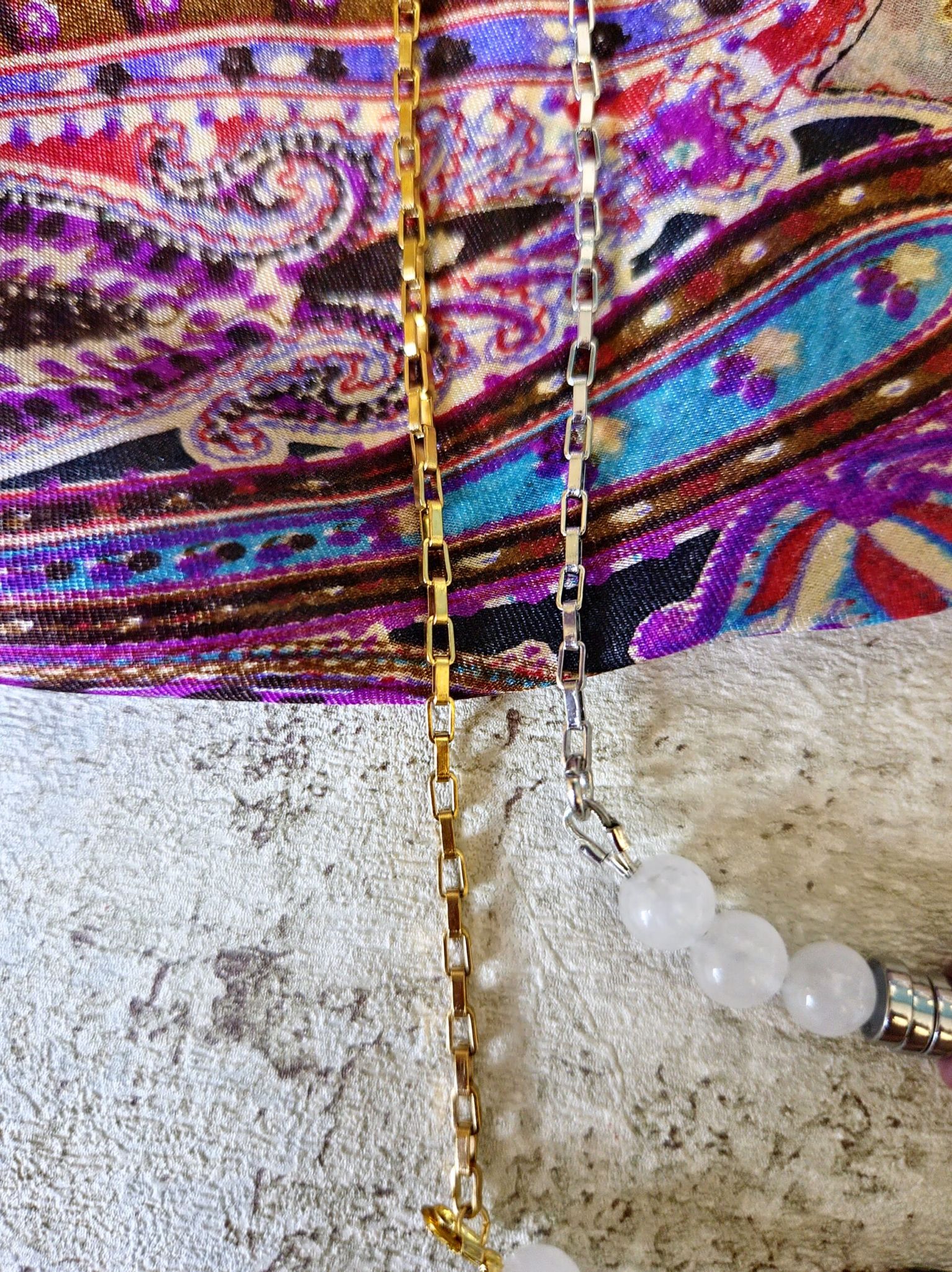 collier ras du coup fait main en acier inoxydable or ou argent et pierre naturelle de jade blanc et rhodonite